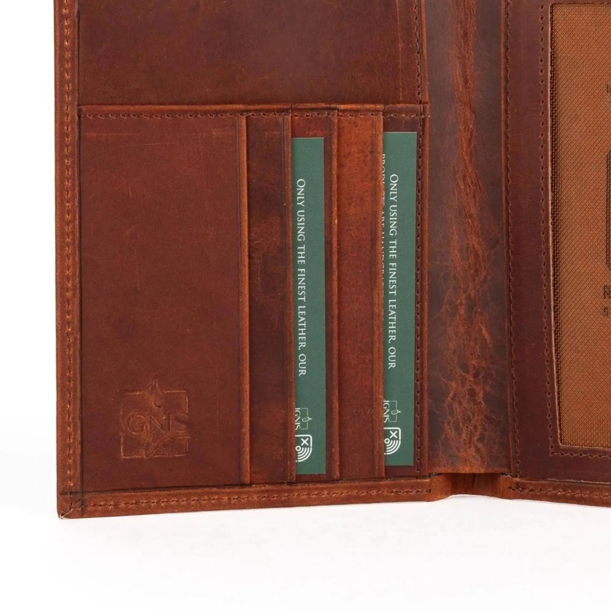 RFID Blocking Leather Passport Wallet | Voyager Agate