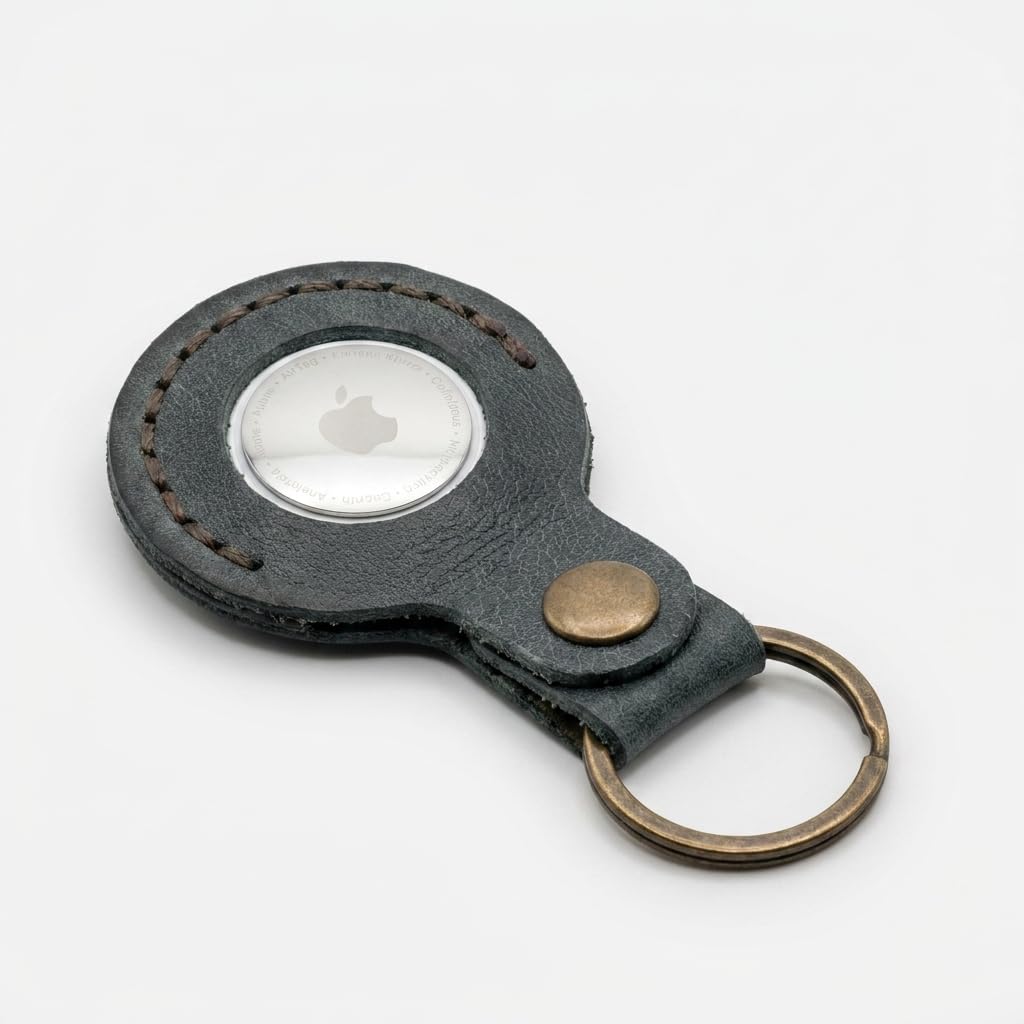 Eden green full-grain leather AirTag keychain holder